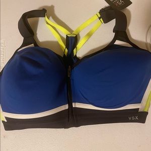 Victoria’s Secret Front Close Sports Bra